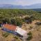 Holiday Home Pucisca 40
