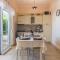 Gorgeous Home In Liznjan With Wifi - Ližnjan