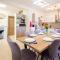3 Bedroom Pet Friendly Home In Neoric