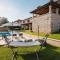 Stunning Home In Tinjan