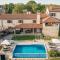 Stunning Home In Tinjan