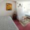Gorgeous Home In St Denis D Authou - Frétigny