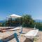 3 Bedroom Cozy Apartment In Labin