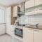 2 Bedroom Lovely Apartment In Jurandvor