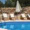 Holiday Home Zdrelac 06