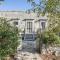 Cozy Home In Modica With Kitchenette