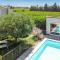 3 Bedroom Cozy Home In Violès