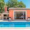 Gorgeous Home In Visnjan With Wifi