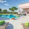 Cozy Home In Pula With Wifi