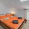One-Bedroom Apartment In Musalez