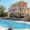 Amazing Home In Koroni With Jacuzzi - 科罗尼