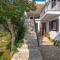 Nice Home In Stinica With Wifi