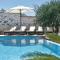 Gorgeous Home In Razanj With Wifi