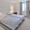 4 Bedroom Stunning Home In Lagnes