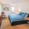 4 Bedroom Stunning Home In Lagnes