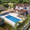 4 Bedroom Pet Friendly Home In Vodnjan