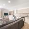 4 Bedroom Stunning Home In Neoric