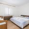 2 Bedroom Stunning Home In Sveti Juraj - Sveti Juraj