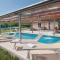 4 Bedroom Stunning Home In Neoric