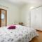 Three-Bedroom Holiday Home In Tinjan