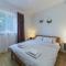 Gorgeous Home In Peroj With Wifi