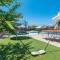 Pet Friendly Home In Polaca