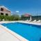 Awesome Home In Runovic With Wifi - Runović