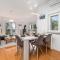 6 Bedroom Amazing Home In Icici