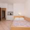Lovely Apartment In Sveti Filip I Jakov - Sveti Filip i Jakov