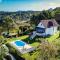 Amazing Home With Swiming Pool - Gačice