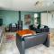 Cozy Home In Makkum With Kitchen - 玛库姆
