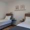 Stunning Home In Vrsi With Wifi