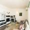 3 Bedroom Nice Apartment In Miskovici