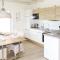 Beautiful Home In Büsum With Kitchen