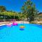 5 Bedroom Amazing Apartment In Viskovo