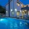 Three-Bedroom Holiday Home In Jesenice