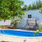 Stunning Home In Broce With Wifi - Broce