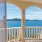 Holiday Home Bok