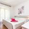 Beautiful Apartment In Sisan With Wifi