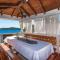 Holiday Home Bok