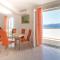 Two-Bedroom Apartment In Komarna