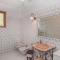 Lovely Home In Forio Dischia