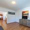 Five-Bedroom Holiday Home In Banjole