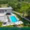 Awesome Home In Sivati With Jacuzzi - Šivati