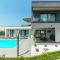 Awesome Home In Sivati With Jacuzzi - Šivati