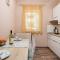 Awesome Apartment In Opric With Wifi - Opric