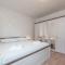 Amazing Home In Vrsi With Wifi - Vrsi