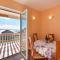 Gorgeous Apartment In Rtina With Wifi