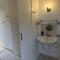 EnSuite Double Room With Own Entrance London - IG8 - Free on street parking - 伍德福德格林