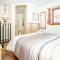 Cats Cradle, Cottage In Beautiful and Peaceful Location, Near Beach